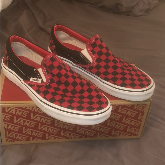 black and red checkered slip on vans